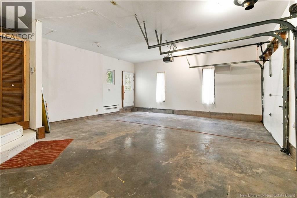 44 West Avenue - Image 42