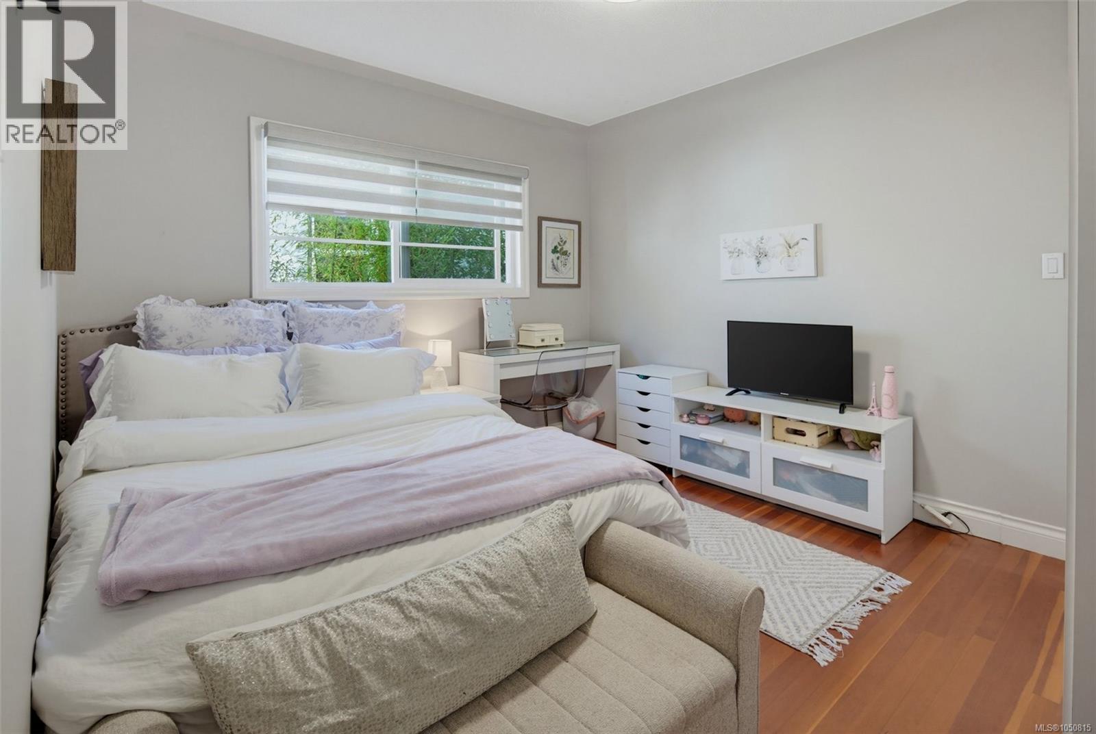  943 Linkleas Avenue, Oak Bay