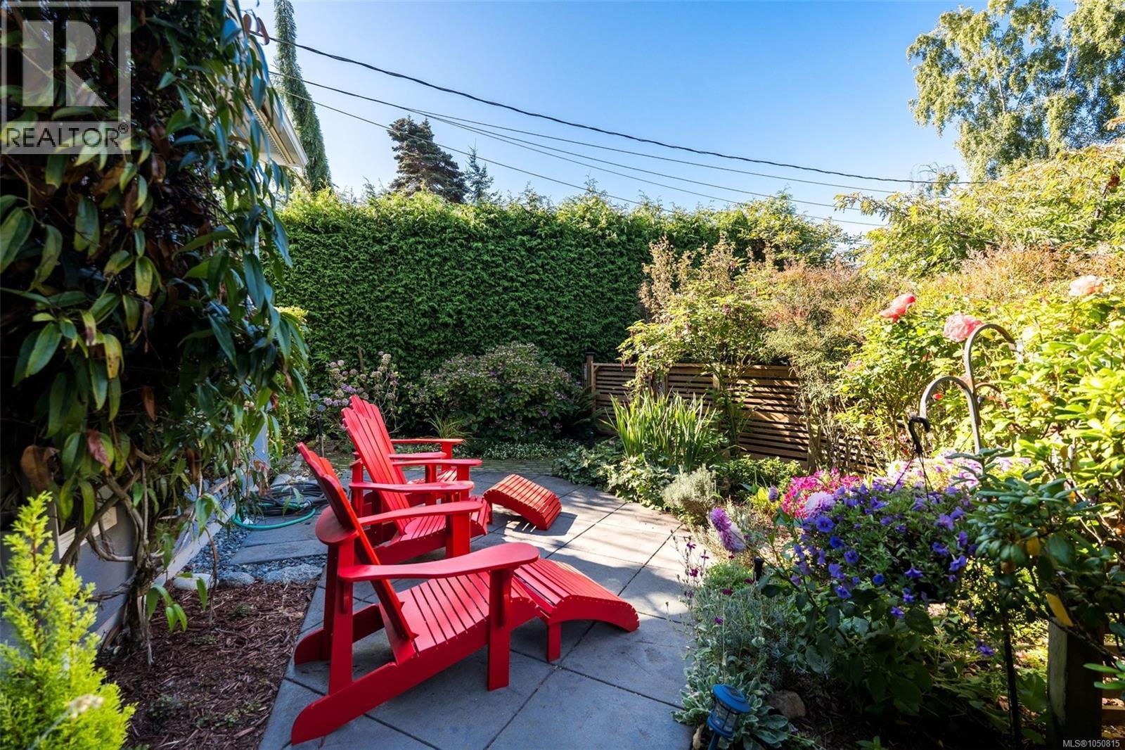  943 Linkleas Avenue, Oak Bay