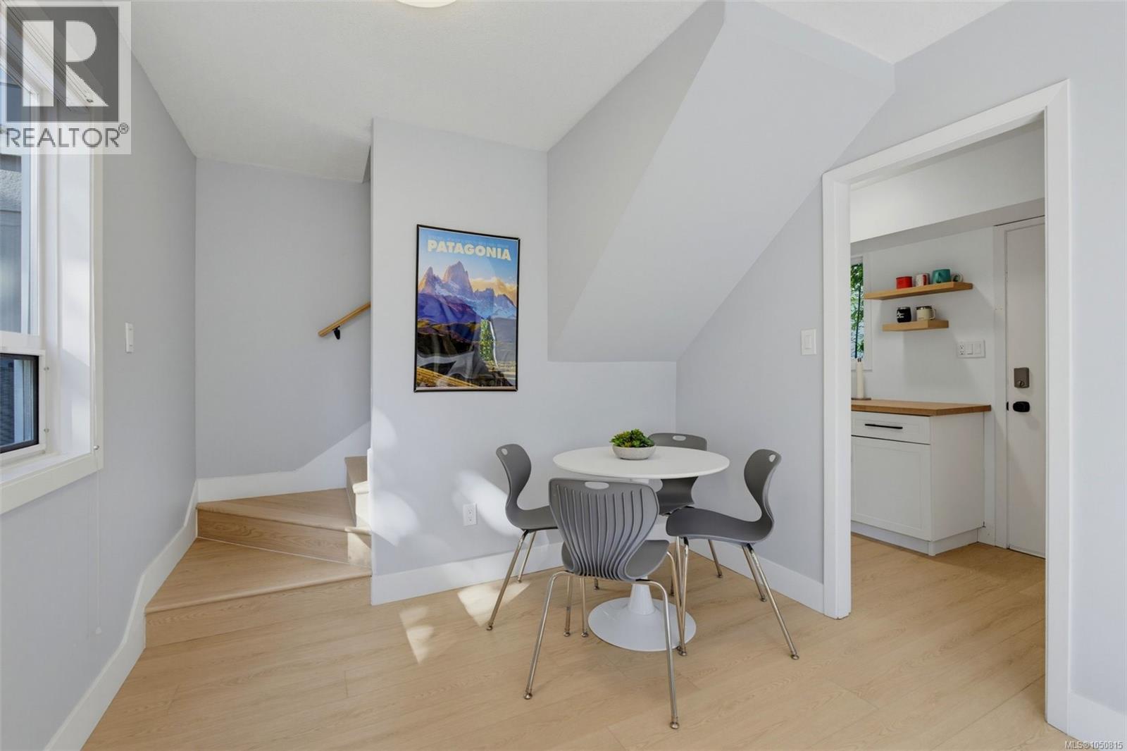  943 Linkleas Avenue, Oak Bay