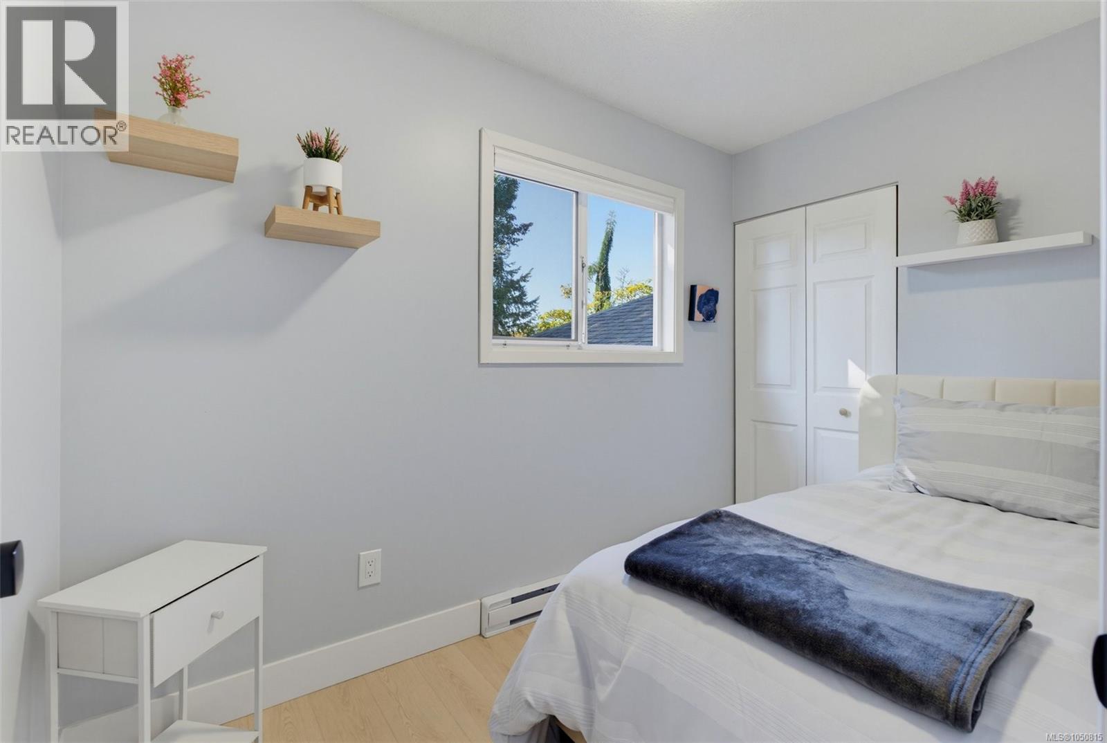  943 Linkleas Avenue, Oak Bay