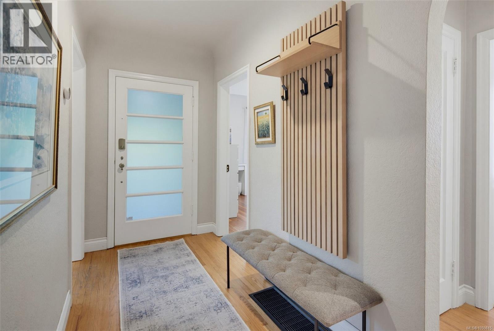  943 Linkleas Avenue, Oak Bay