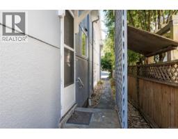 943 Linkleas Ave, Oak Bay, BC V8S5C4 Photo 38