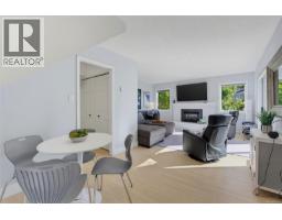 943 Linkleas Ave, Oak Bay, BC V8S5C4 Photo 42