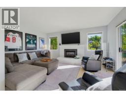 943 Linkleas Ave, Oak Bay, BC V8S5C4 Photo 44