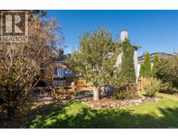 943 Linkleas Ave, Oak Bay, BC V8S5C4 Photo 52