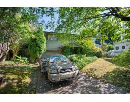 18291 Bayard Place, Surrey, BC V3S5C4 Photo 9
