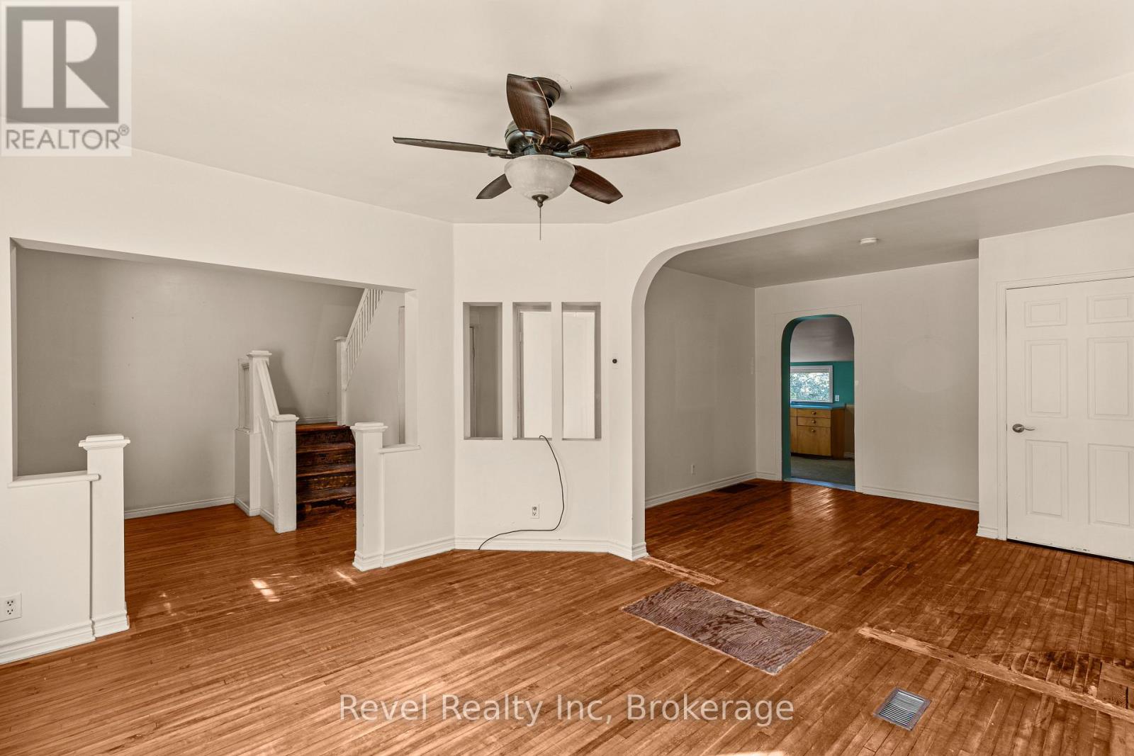 4 MARGARET STREET - 6