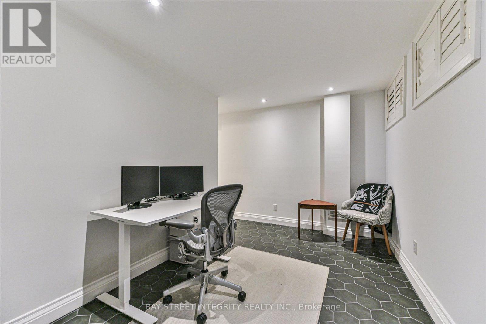 354 OLD ORCHARD GROVE - 37