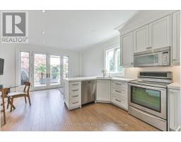 354 Old Orchard Grove, Toronto, ON M5M2E9 Photo 13