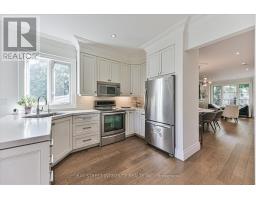 354 Old Orchard Grove, Toronto, ON M5M2E9 Photo 14