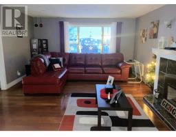 38 Grenfell Crescent thumbnail 4