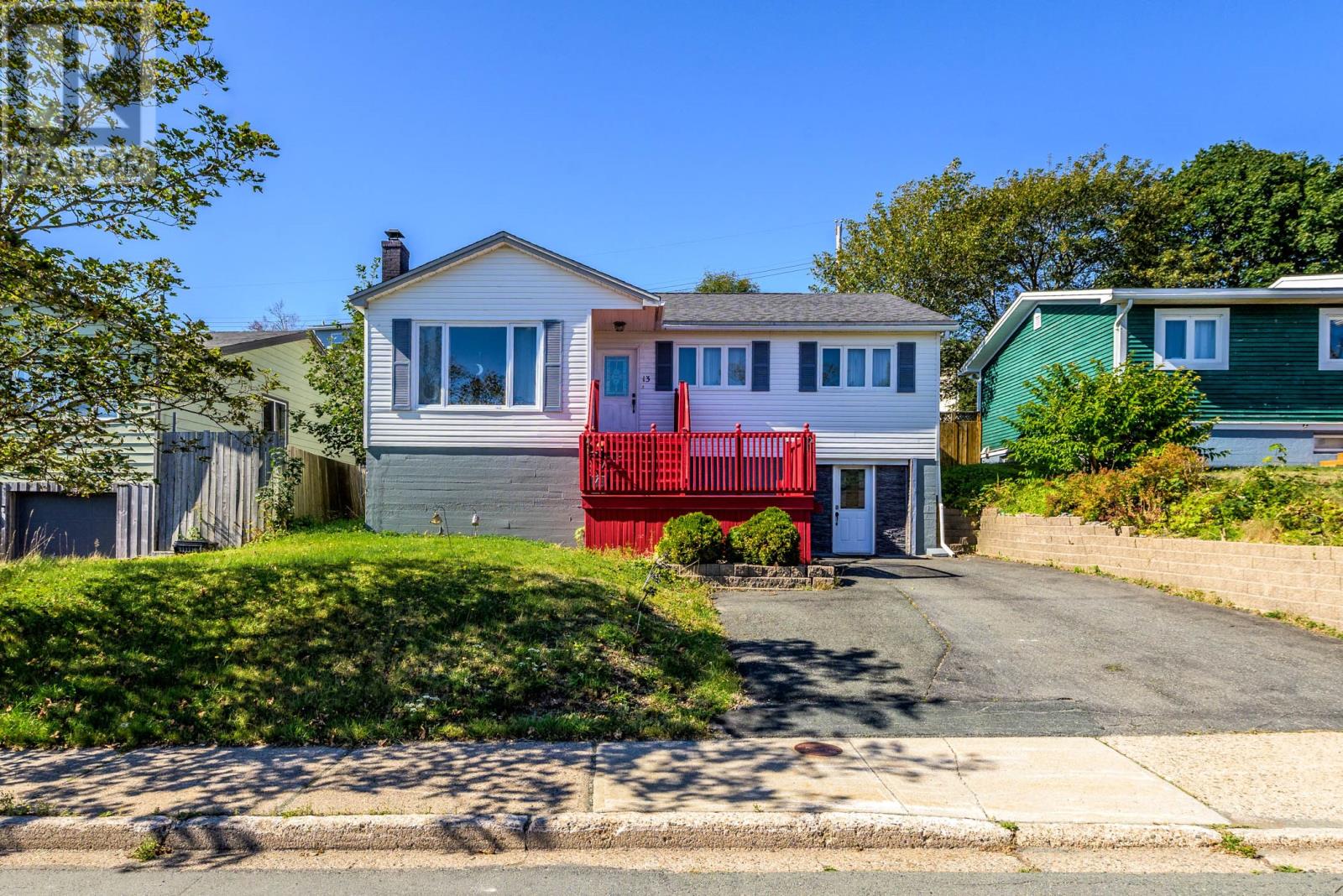 13 Symonds Avenue, photo 40 of 41