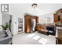 13 Symonds Avenue thumbnail 16