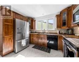 13 Symonds Avenue thumbnail 17