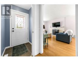 13 Symonds Avenue thumbnail 2