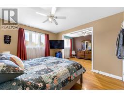 13 Symonds Avenue thumbnail 25