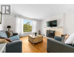 13 Symonds Avenue thumbnail 6