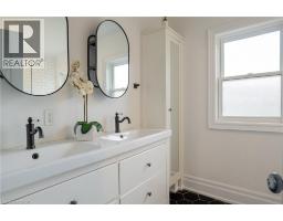 283 Plains Road W, Burlington, ON L7T1G1 Photo 35