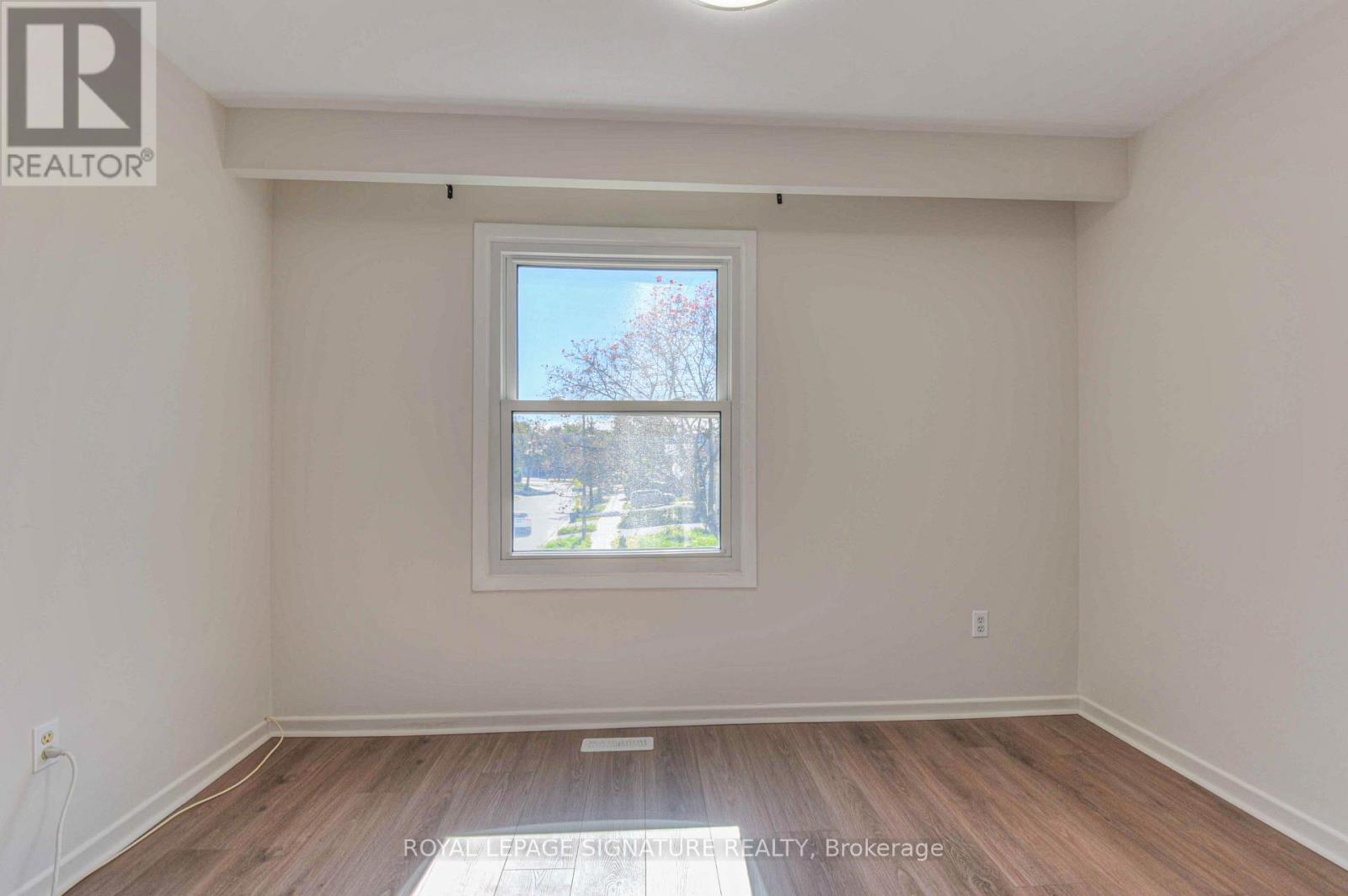 132 VALDOR DRIVE - 31