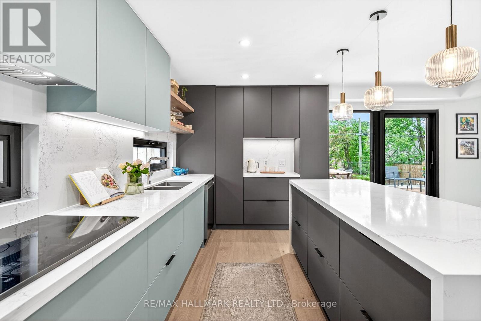 225 CATALINA DRIVE - 11