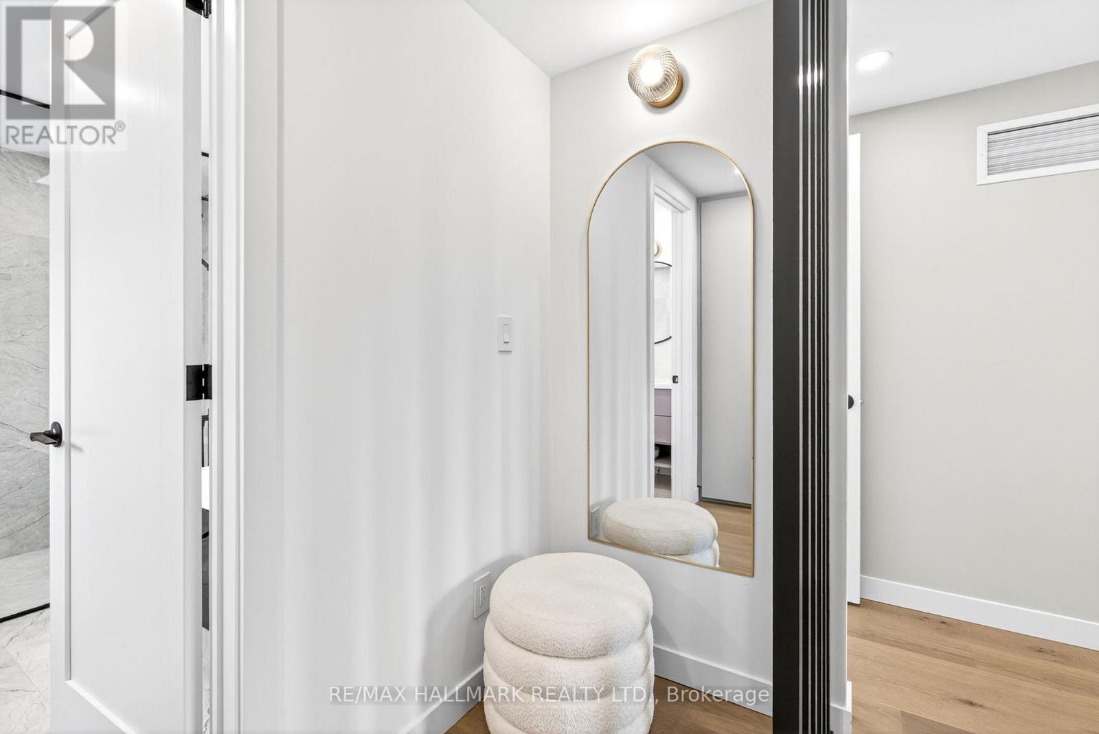 225 CATALINA DRIVE - 20