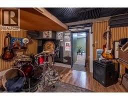 283 Plains Road W, Burlington, ON L7T1G1 Photo 44