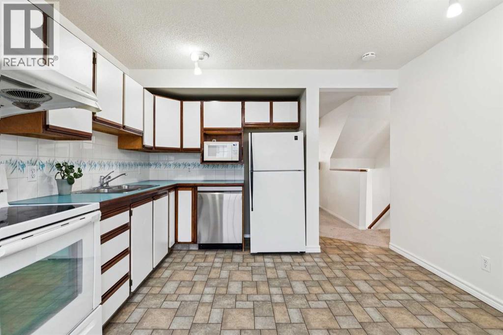 412 Hawkstone Manor NW - photo 14