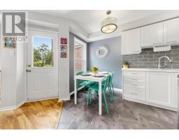 5 Evelyn Buck Lane, Aurora, ON L4G7H9 Photo 10