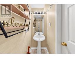 5 Evelyn Buck Lane, Aurora, ON L4G7H9 Photo 18
