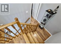 5 Evelyn Buck Lane, Aurora, ON L4G7H9 Photo 19
