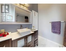 5 Evelyn Buck Lane, Aurora, ON L4G7H9 Photo 25