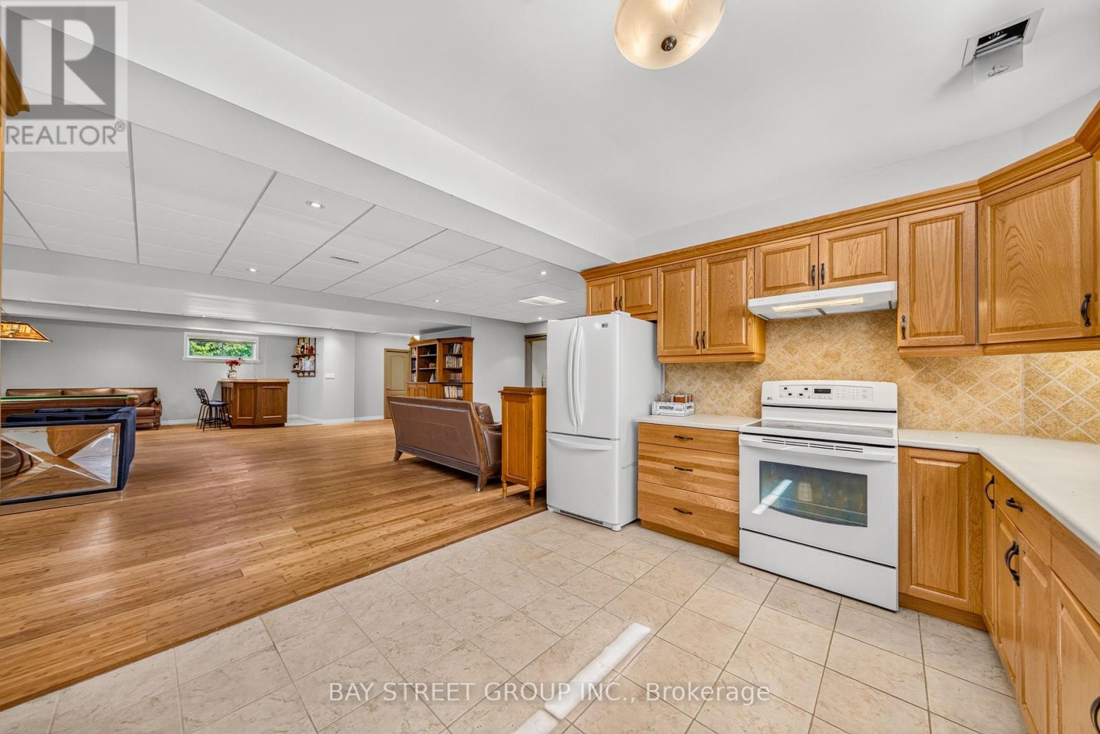 27 GEORGE PIPHER LANE - Image 37
