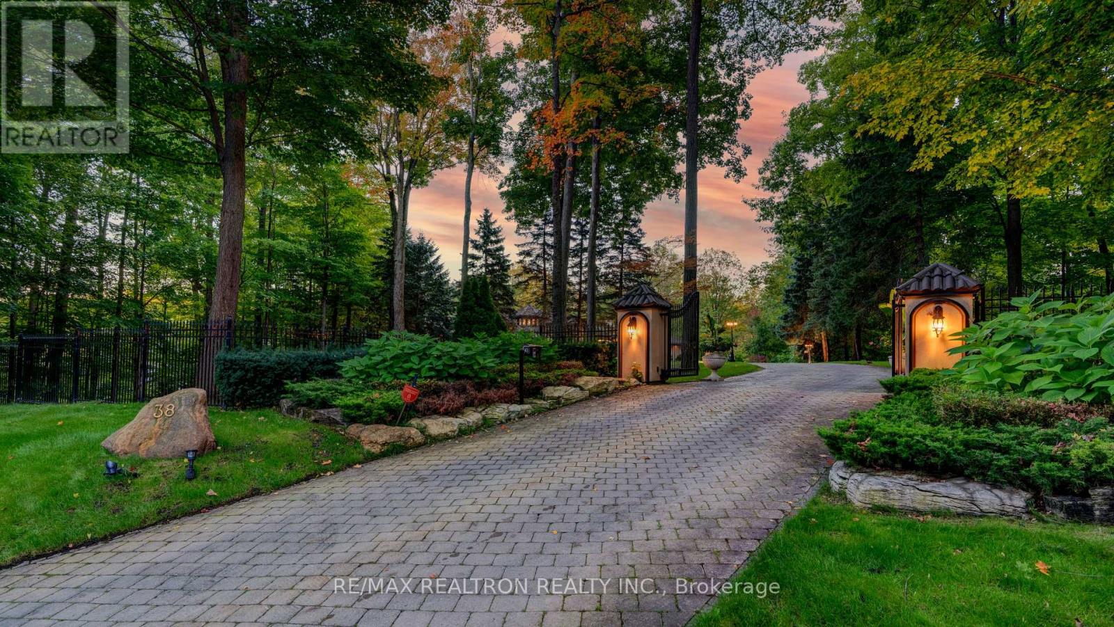 38 BRIDGEWATER DRIVE - Image 40