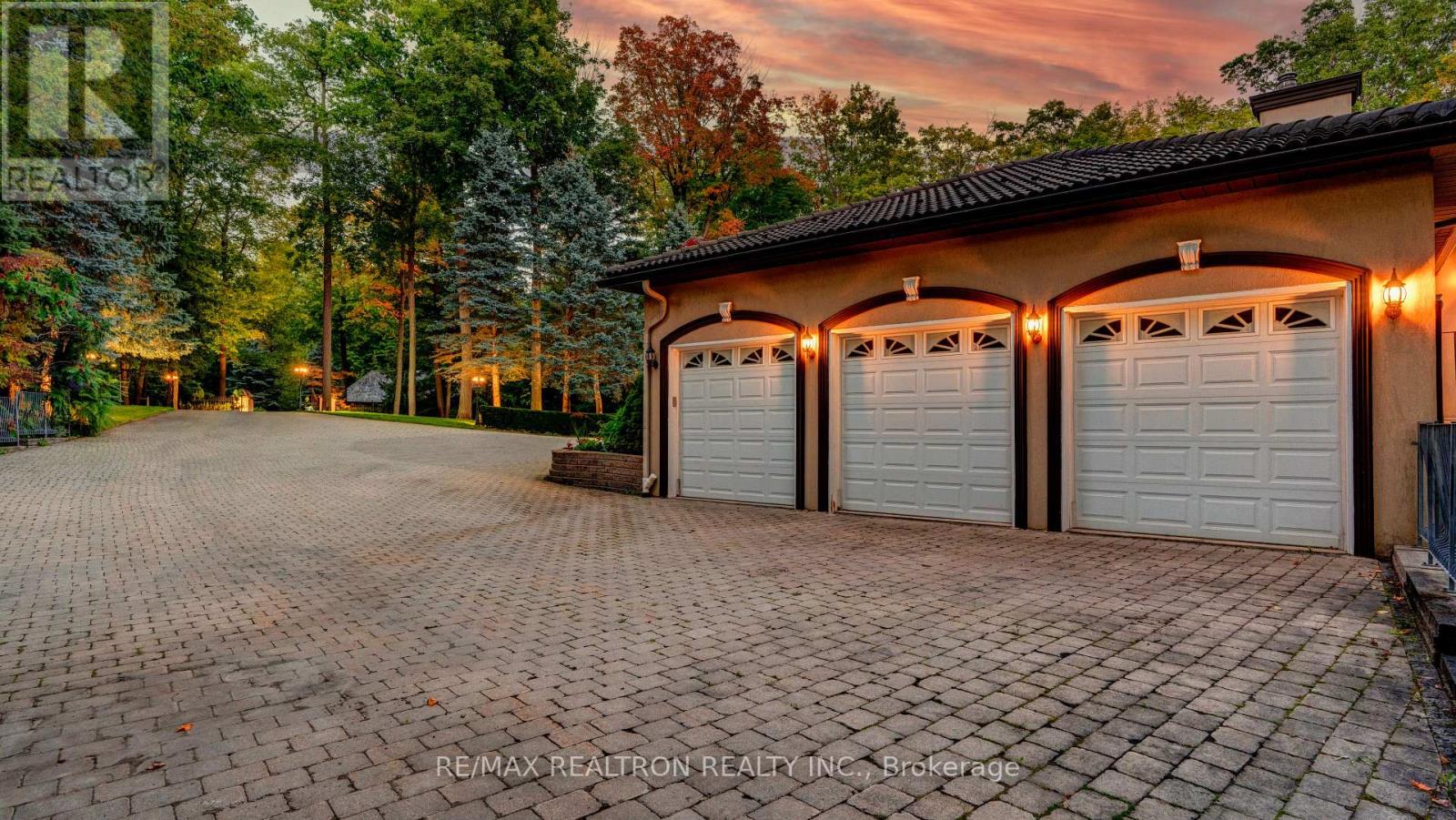 38 BRIDGEWATER DRIVE - 42
