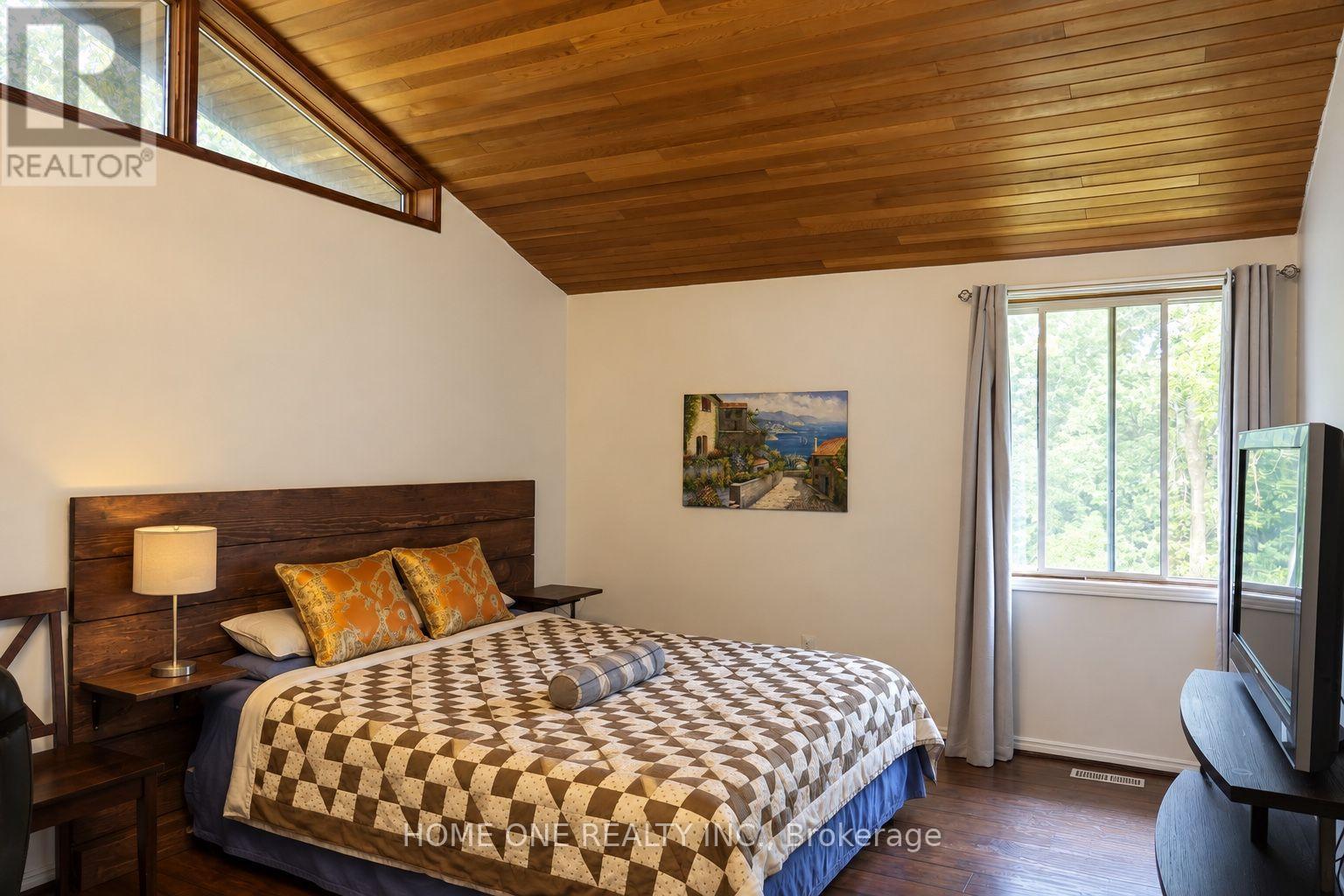 10934 WARDEN AVENUE - 7