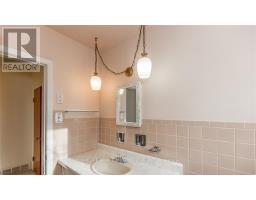 (upstairs) - 28 Pratt Road, Barrie, ON L4M2L1 Photo 17