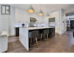 7b Iroquois Avenue, Mississauga, ON L5G1M7 Photo 9