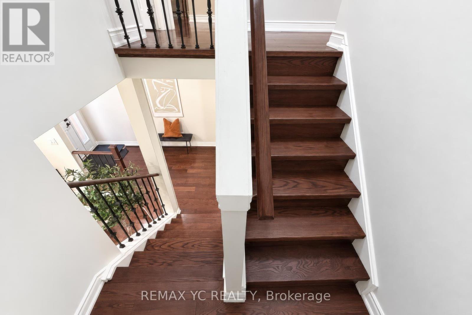 #52 4635 REGENTS TERRACE - 24