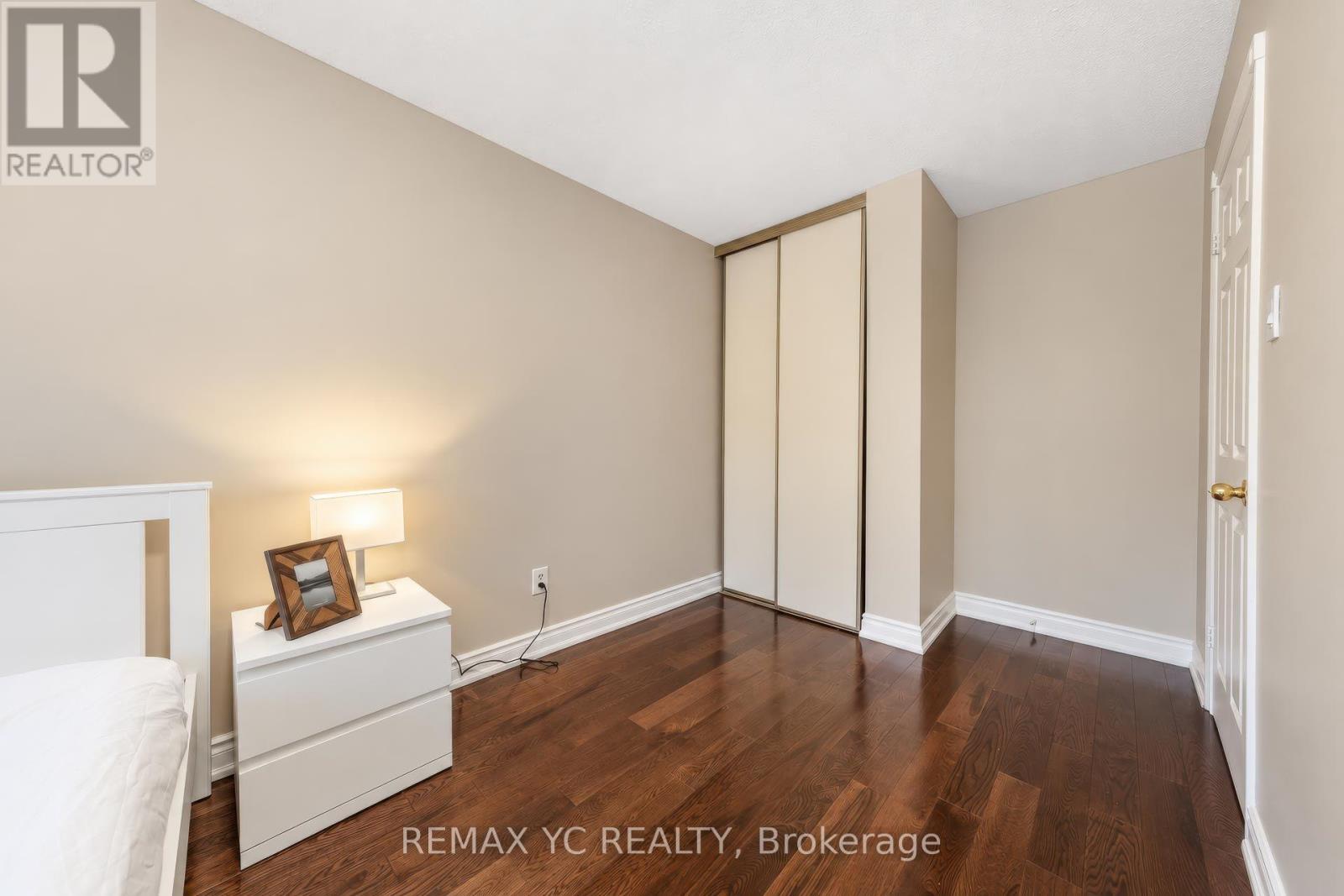 #52 4635 REGENTS TERRACE - 37
