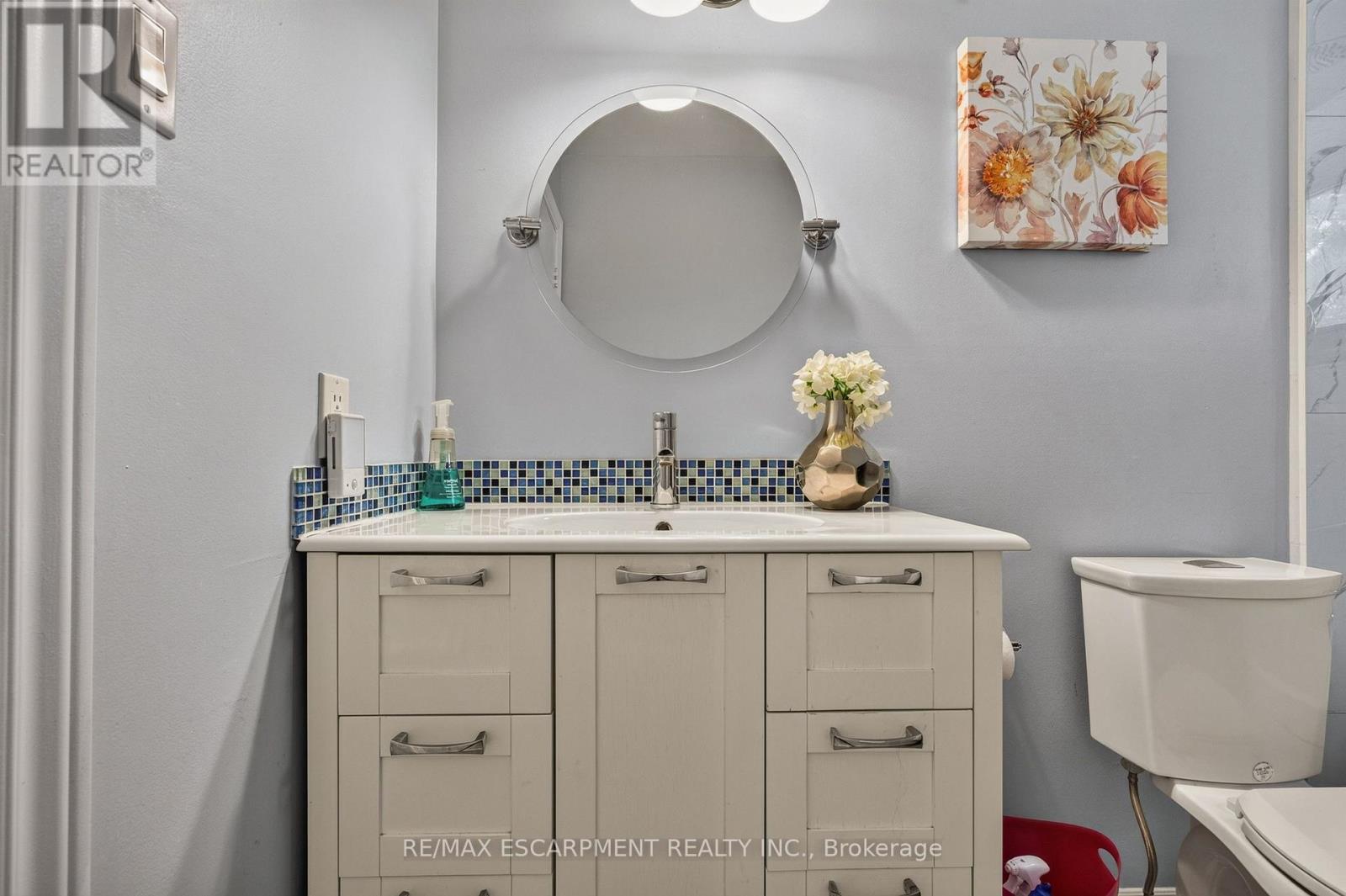 #69 900 CENTRAL PARK DRIVE - Image 25