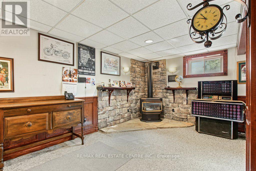 15 NORTON CRESCENT - 21