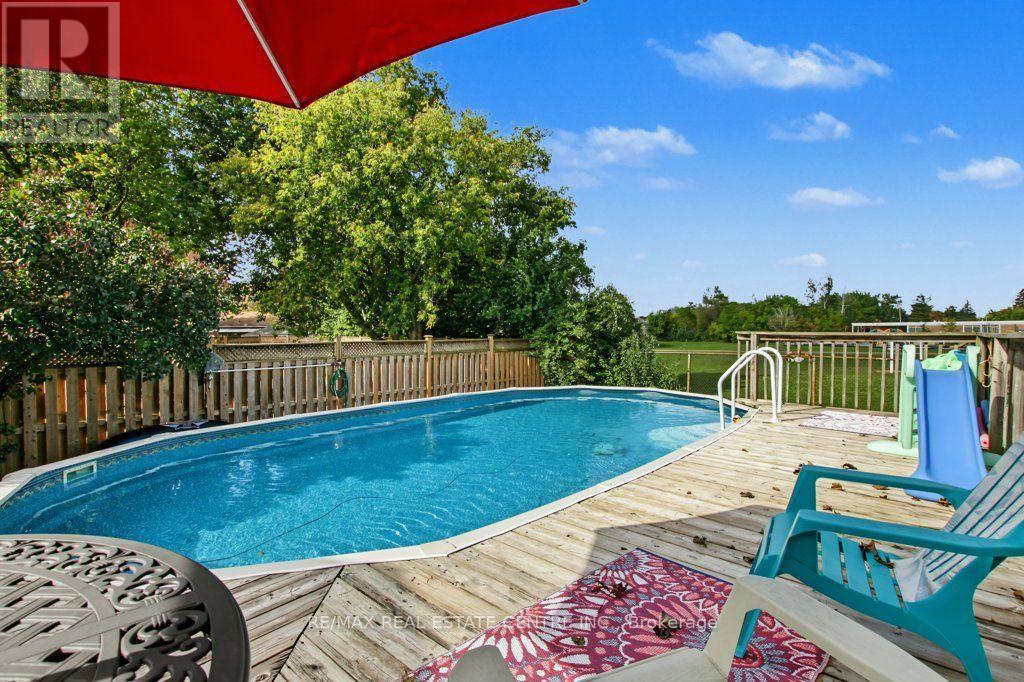 15 NORTON CRESCENT - 26