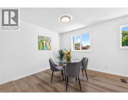Living room - 650 Cumberland Avenue, Burlington, ON L7N2X5 Photo 11
