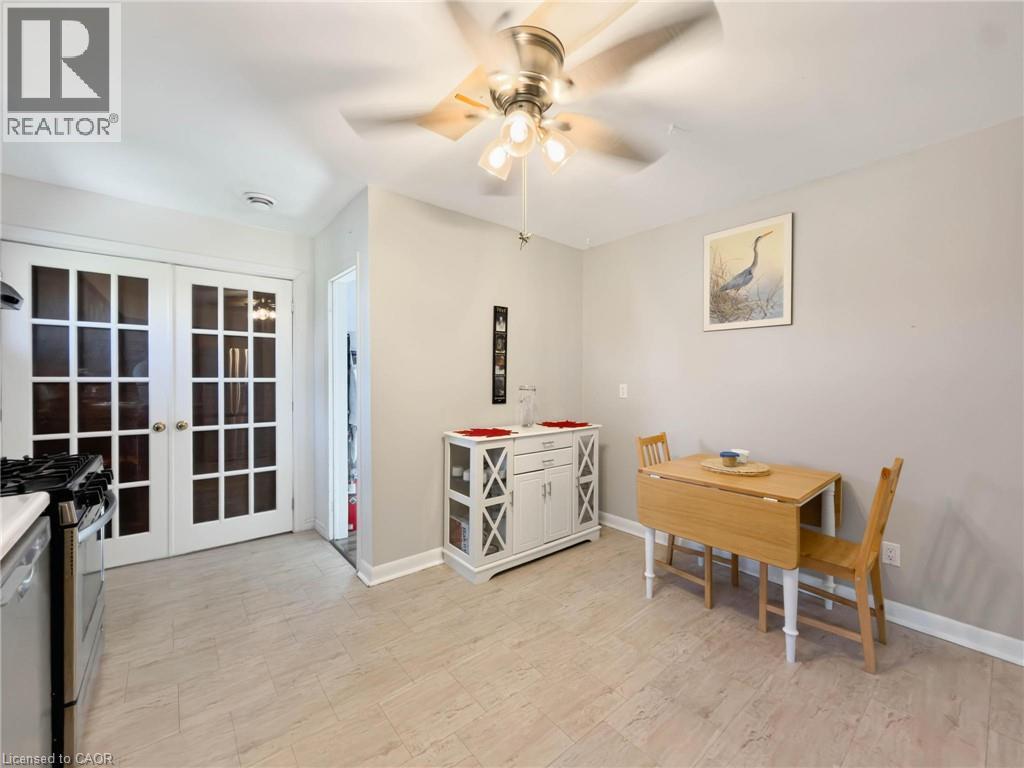 323 BRACE Street - Image 21