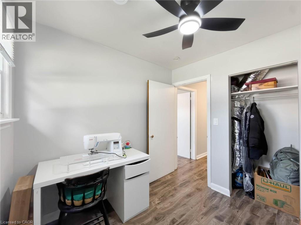 323 BRACE Street - Image 34