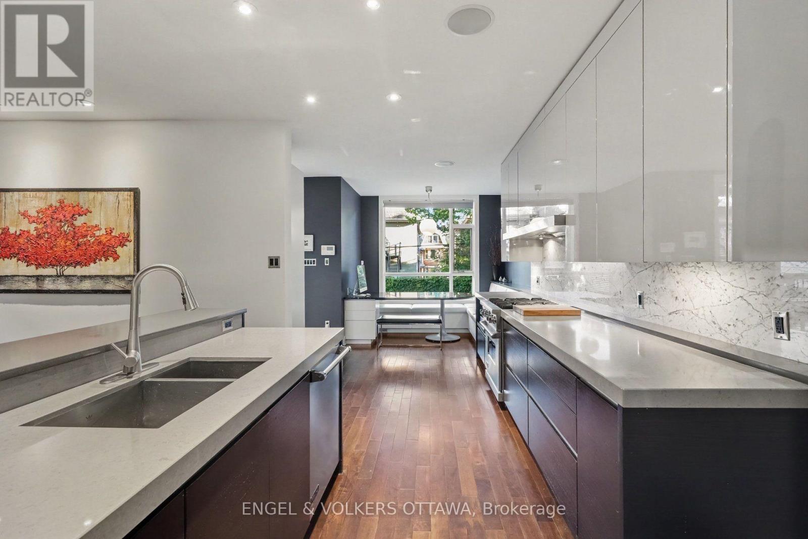 26 MELGUND AVENUE - 15