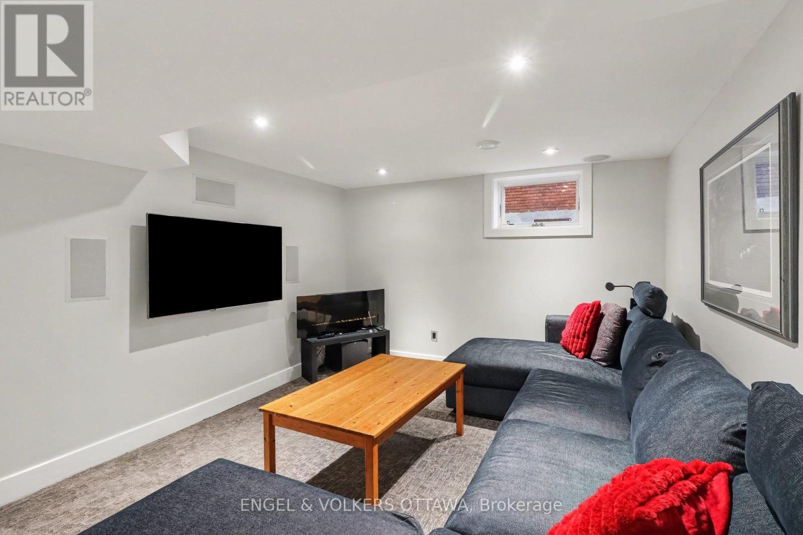 26 MELGUND AVENUE - 29