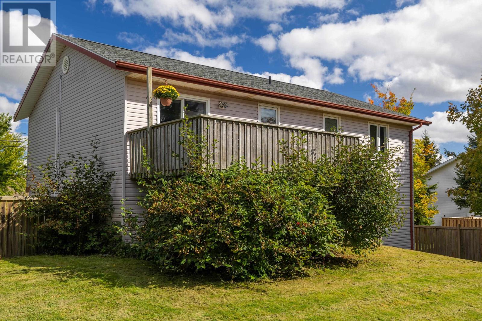 10 Kenwood Circle - 32