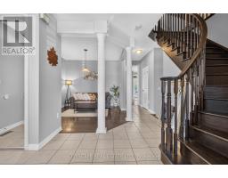 366 Montreal Circle, Hamilton, ON L8E0C7 Photo 9